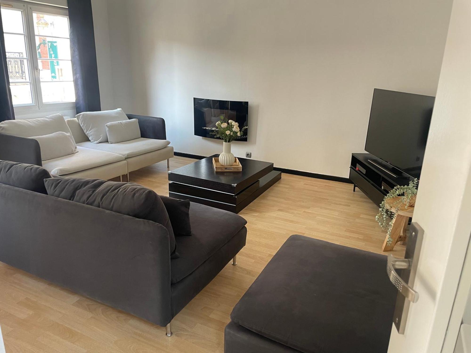 Le Nid De Sacha Apartment Épernay Exterior foto